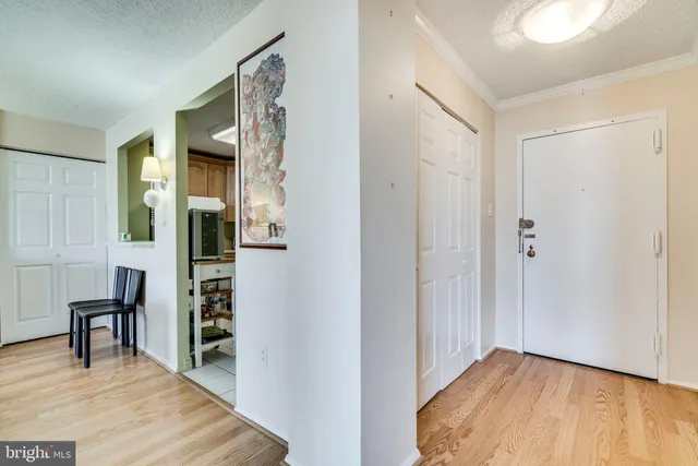 $2,595 | 1325 18th Street Northwest, Unit 807, Washington, DC 20036