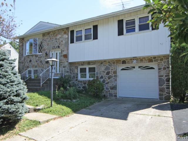 2225 Pinehurst Road Bethlehem, PA 18018 - Photo 2 of 24 Gallery Image 2