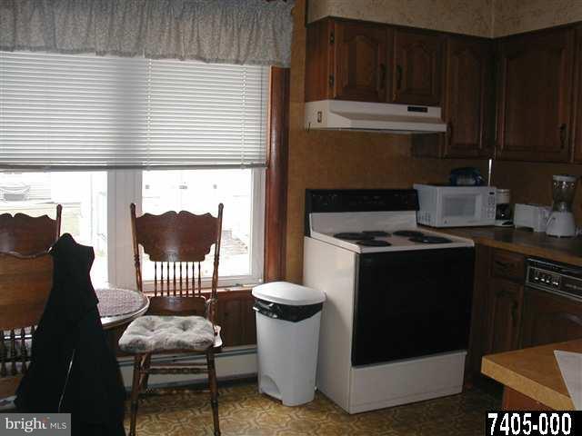 1428 Wogan Road York, PA 17404 - Photo 5 of 11