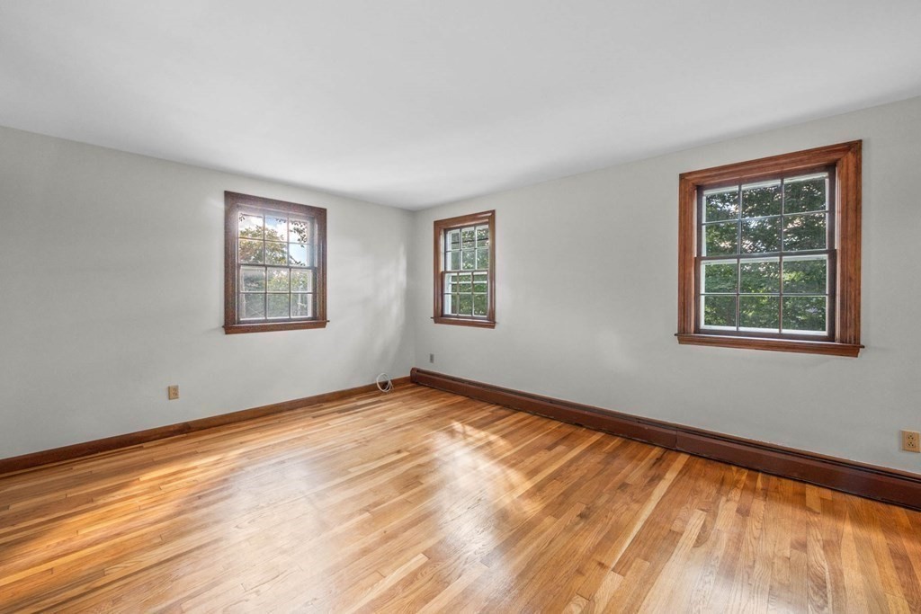 153 Gregory Island Road Hamilton, MA 01982 - Photo 17 of 37 Gallery Image 17