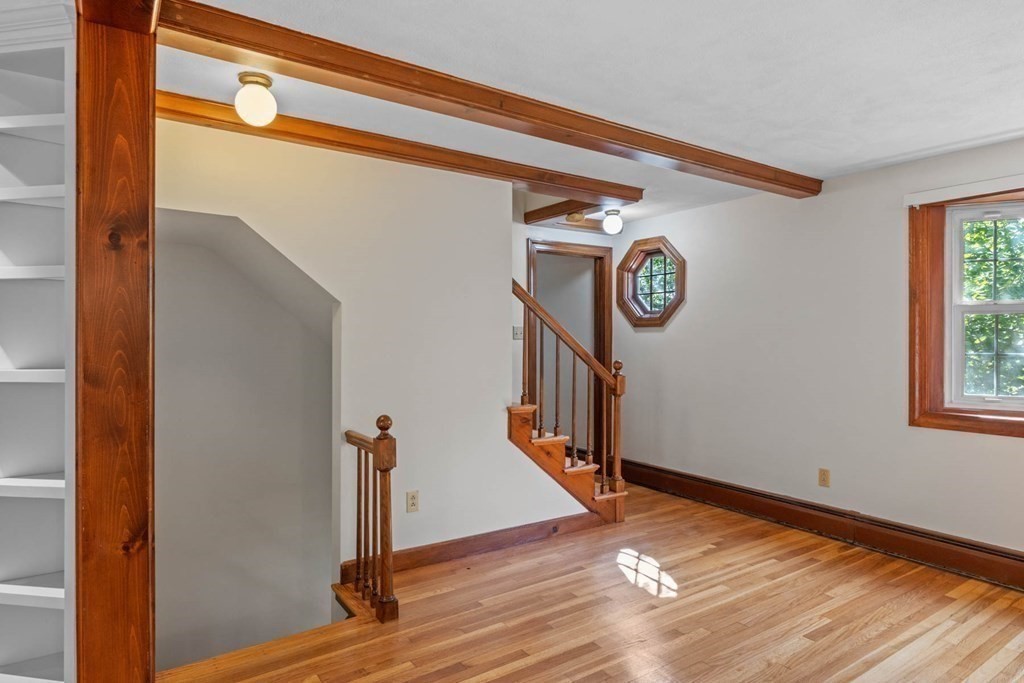 153 Gregory Island Road Hamilton, MA 01982 - Photo 8 of 37 Gallery Image 8