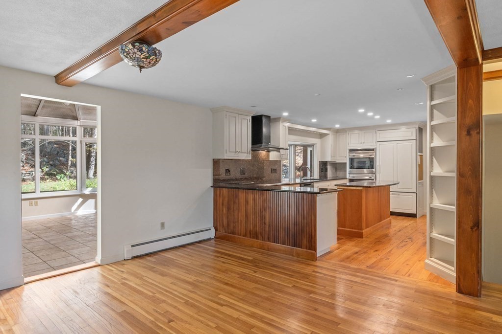 153 Gregory Island Road Hamilton, MA 01982 - Photo 9 of 37 Gallery Image 9