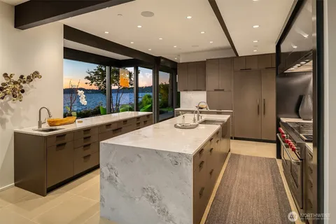 $16,500,000 | 7374 Southeast 71st Street, Mercer Island, WA 98040