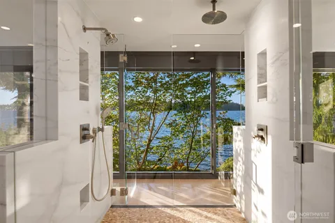 $16,500,000 | 7374 Southeast 71st Street, Mercer Island, WA 98040