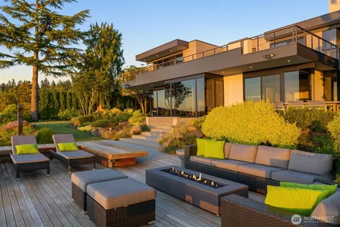 $16,500,000 | 7374 Southeast 71st Street, Mercer Island, WA 98040