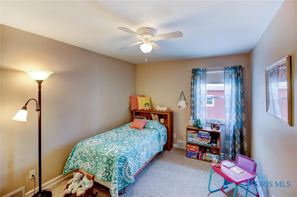 1423 Cass Road Maumee, OH 43537 - Photo 22 of 35 Bedroom 4