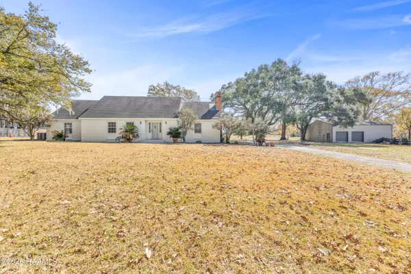 $4,000 | 1401 East Bayou Parkway, Lafayette, LA 70508