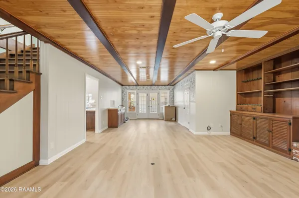 $4,000 | 1401 East Bayou Parkway, Lafayette, LA 70508