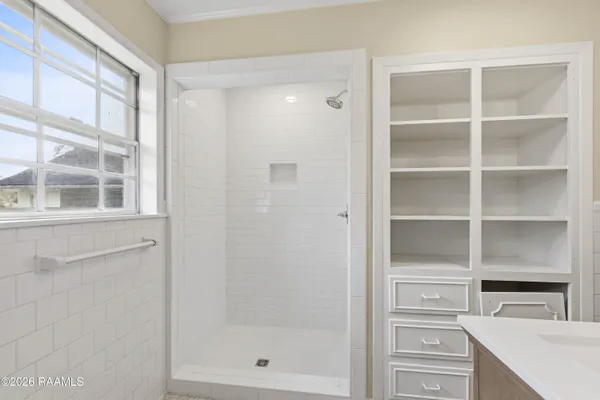 $4,000 | 1401 East Bayou Parkway, Lafayette, LA 70508