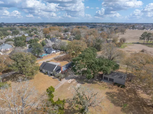 $4,000 | 1401 East Bayou Parkway, Lafayette, LA 70508