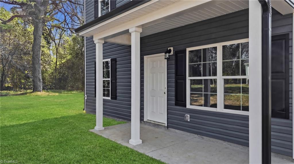 1304 West Avenue High Point, NC 27260 - Photo 3 of 22 Lawn edited/enhanced