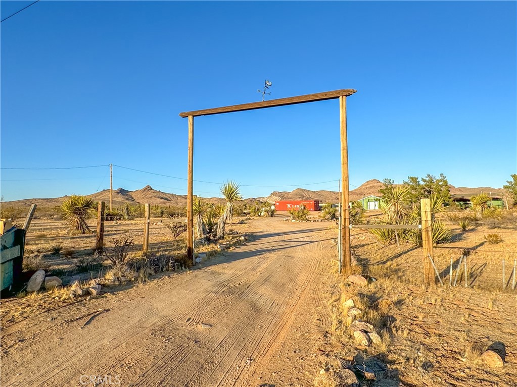 44080 Lanfair Road Essex, CA 92332 - Photo 6 of 56