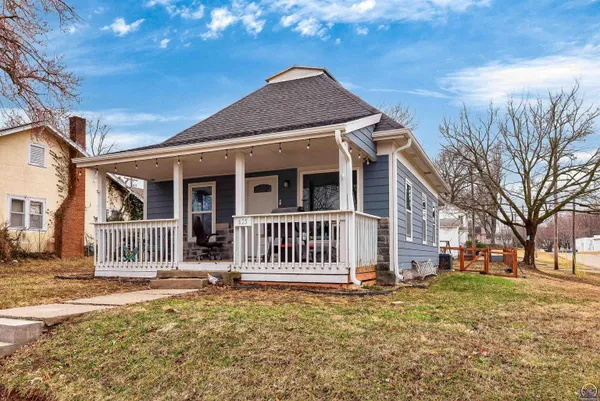 $179,900 | 625 New Jersey Avenue, Holton, KS 66436