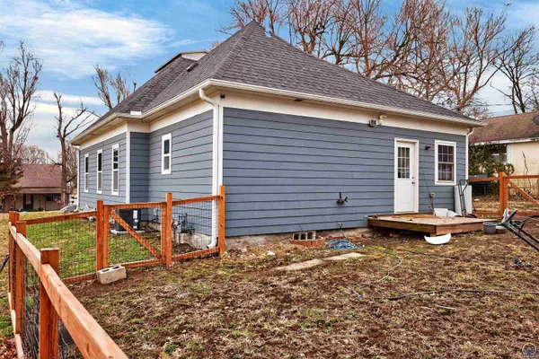 $179,900 | 625 New Jersey Avenue, Holton, KS 66436