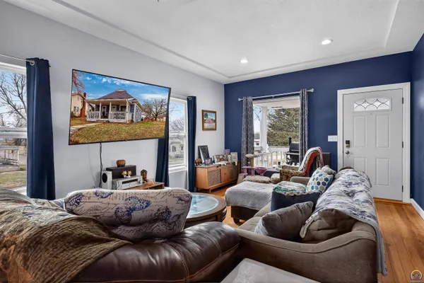 $179,900 | 625 New Jersey Avenue, Holton, KS 66436