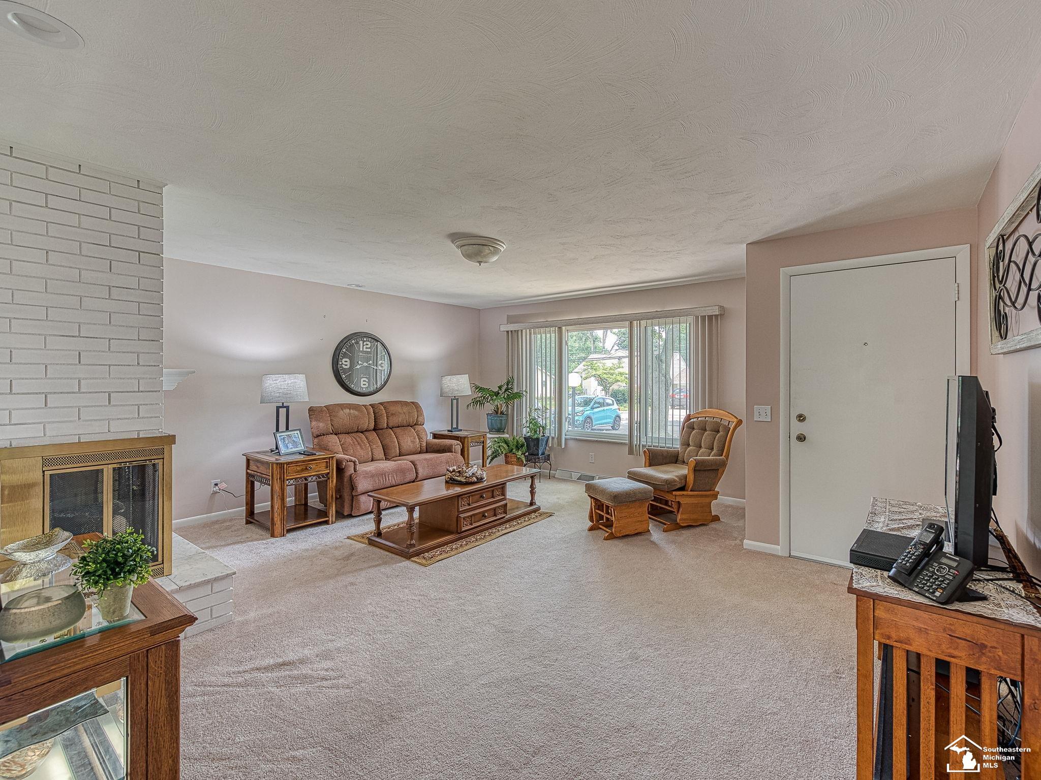 5039 West Albain Road Monroe, MI 48161 - Photo 7 of 33 50114172-6.JPG