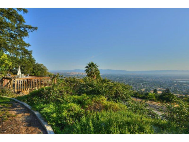 3852 Higuera Road San Jose, CA 95148 - Photo 18 of 25 a view of a garden