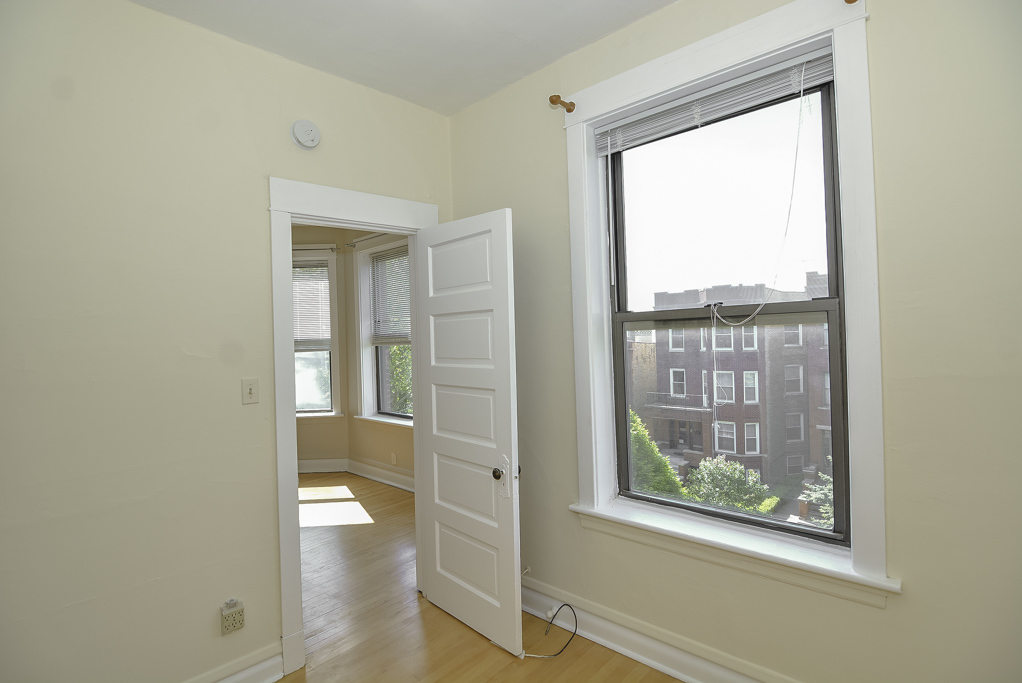 2230 West Iowa Street, Unit 3 Chicago, IL 60622 - Photo 10 of 19 a view of empty room with window