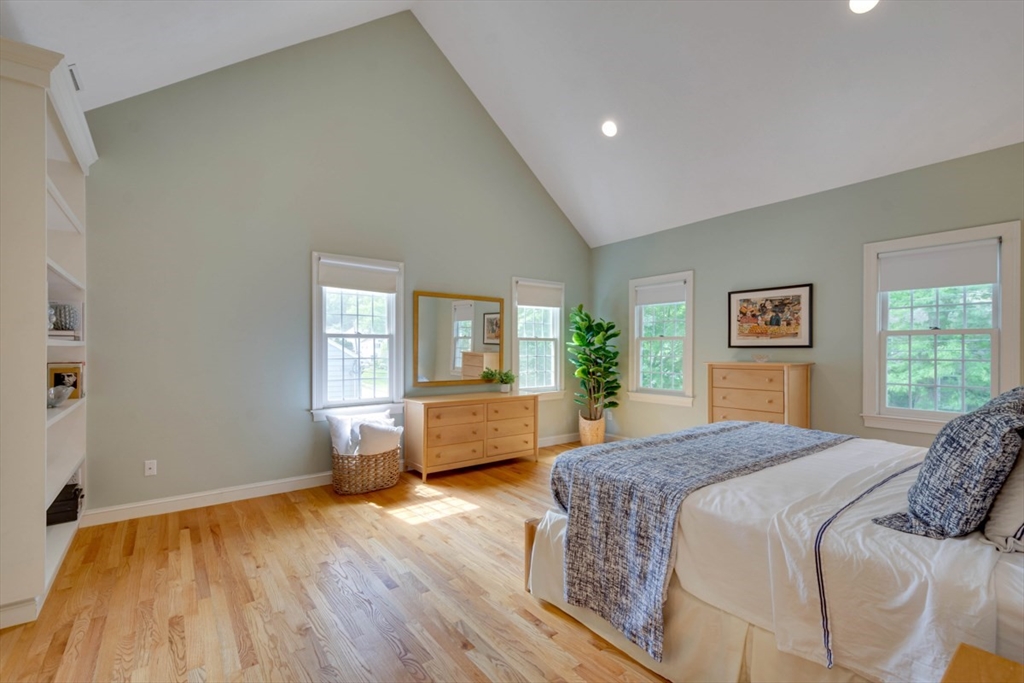 96 Richdale Road Needham, MA 02494 - Photo 21 of 41