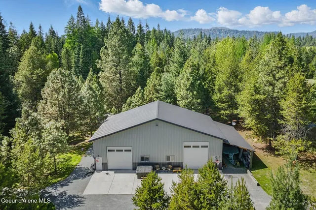$599,000 | 306 Eastside Road, Priest River, ID 83856