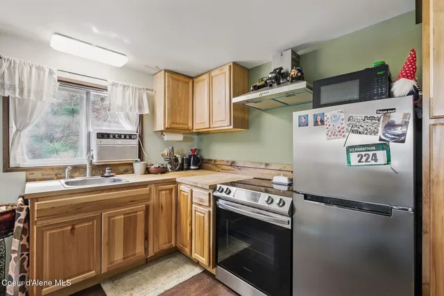 $599,000 | 306 Eastside Road, Priest River, ID 83856