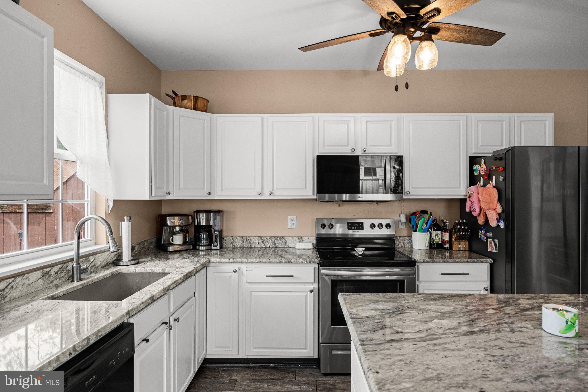 314 Washington Street Delanco, NJ 08075 - Photo 12 of 39 Modern kitchen with sleek finishes.