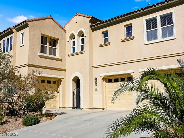 $989,000 | 2752 Kilwinning Drive, Henderson, NV 89044