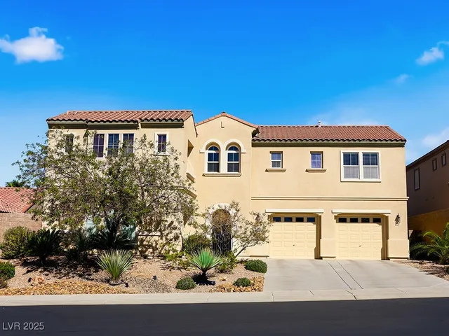 $989,000 | 2752 Kilwinning Drive, Henderson, NV 89044