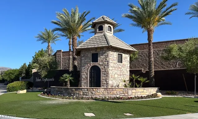 $989,000 | 2752 Kilwinning Drive, Henderson, NV 89044