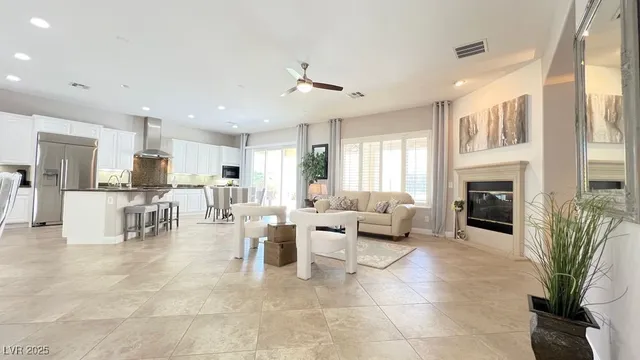 $989,000 | 2752 Kilwinning Drive, Henderson, NV 89044