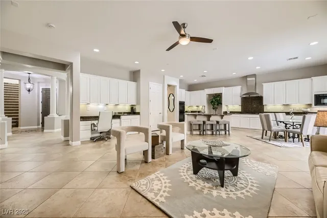 $989,000 | 2752 Kilwinning Drive, Henderson, NV 89044