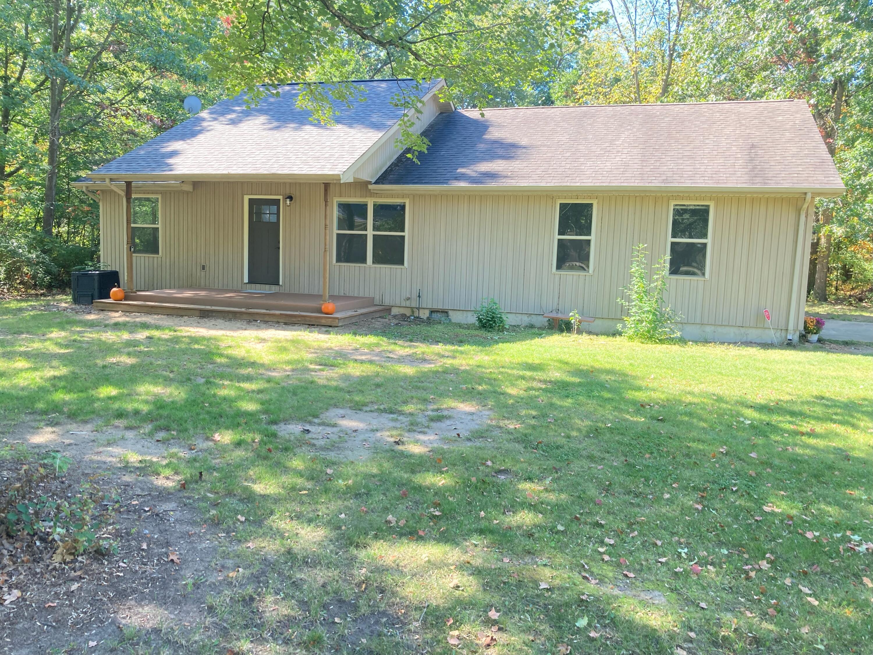 1910 Fulkerson Road Niles, MI 49120 - Photo 2 of 19 1a Exterior