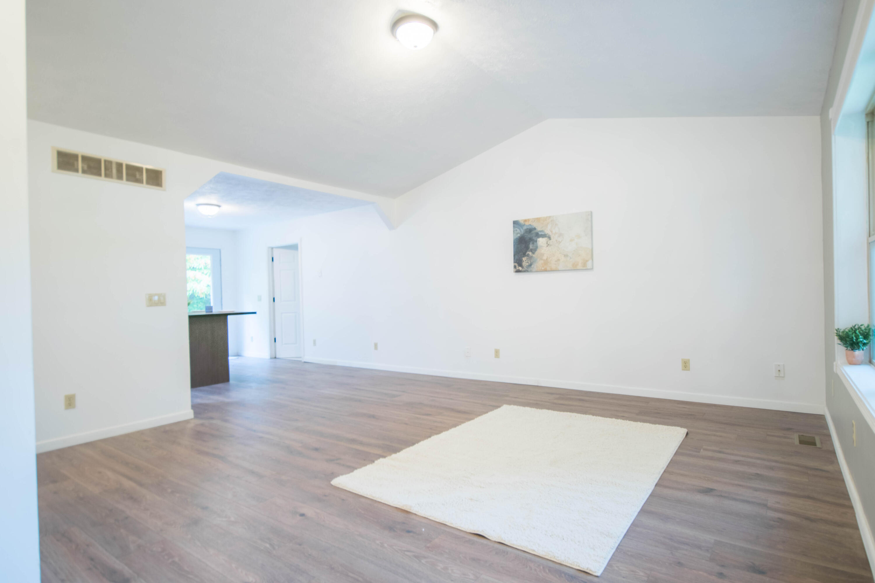 1910 Fulkerson Road Niles, MI 49120 - Photo 4 of 19 Living