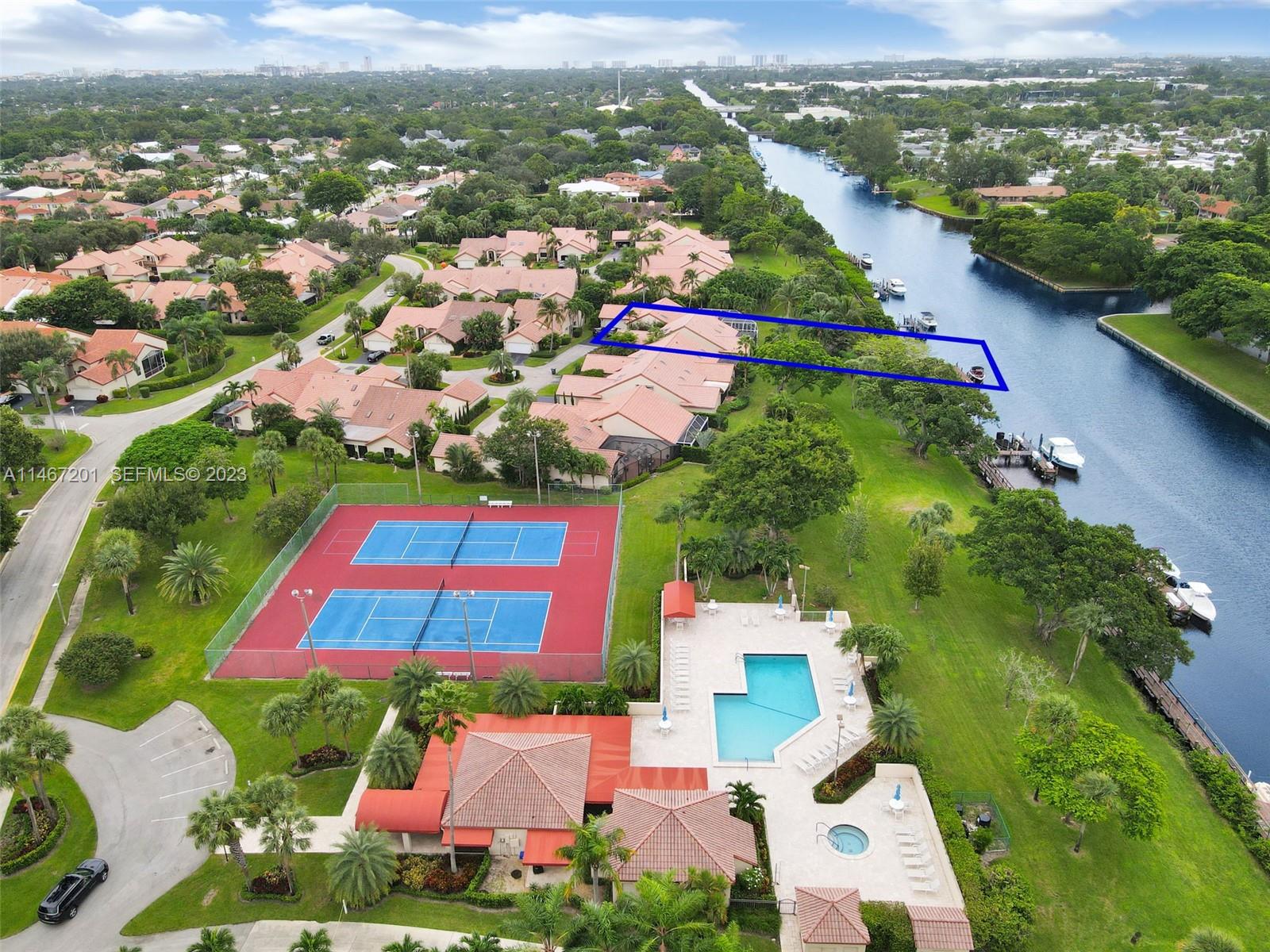23348 Water Circle Boca Raton, FL 33486 - Photo 35 of 37 Gallery Image 35