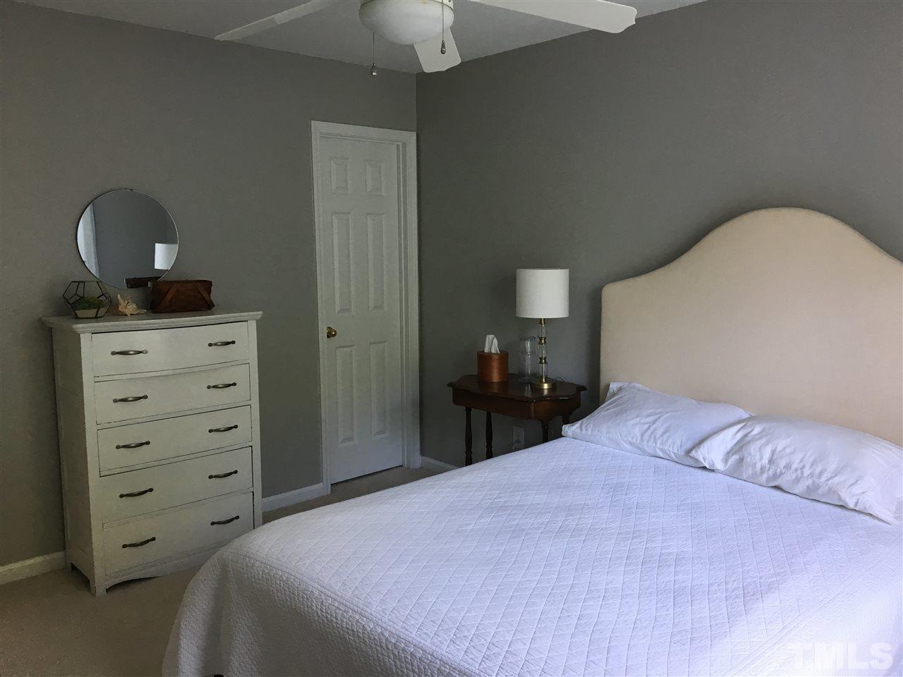 7404 Silver View Lane Raleigh, NC 27613 - Photo 15 of 21 Gallery Image 15