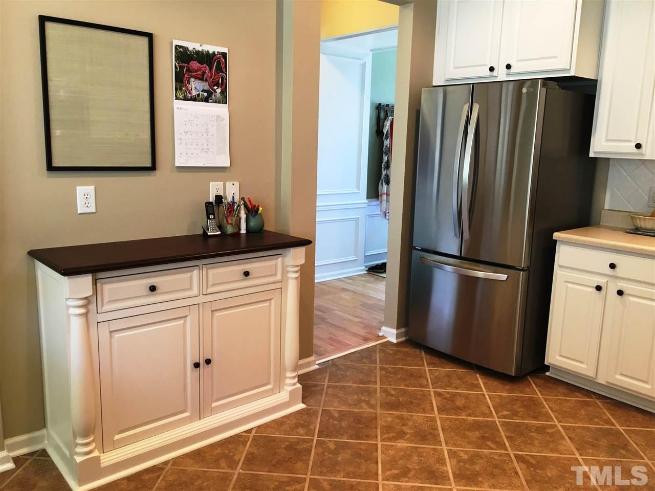 7404 Silver View Lane Raleigh, NC 27613 - Photo 4 of 21 Household command center!