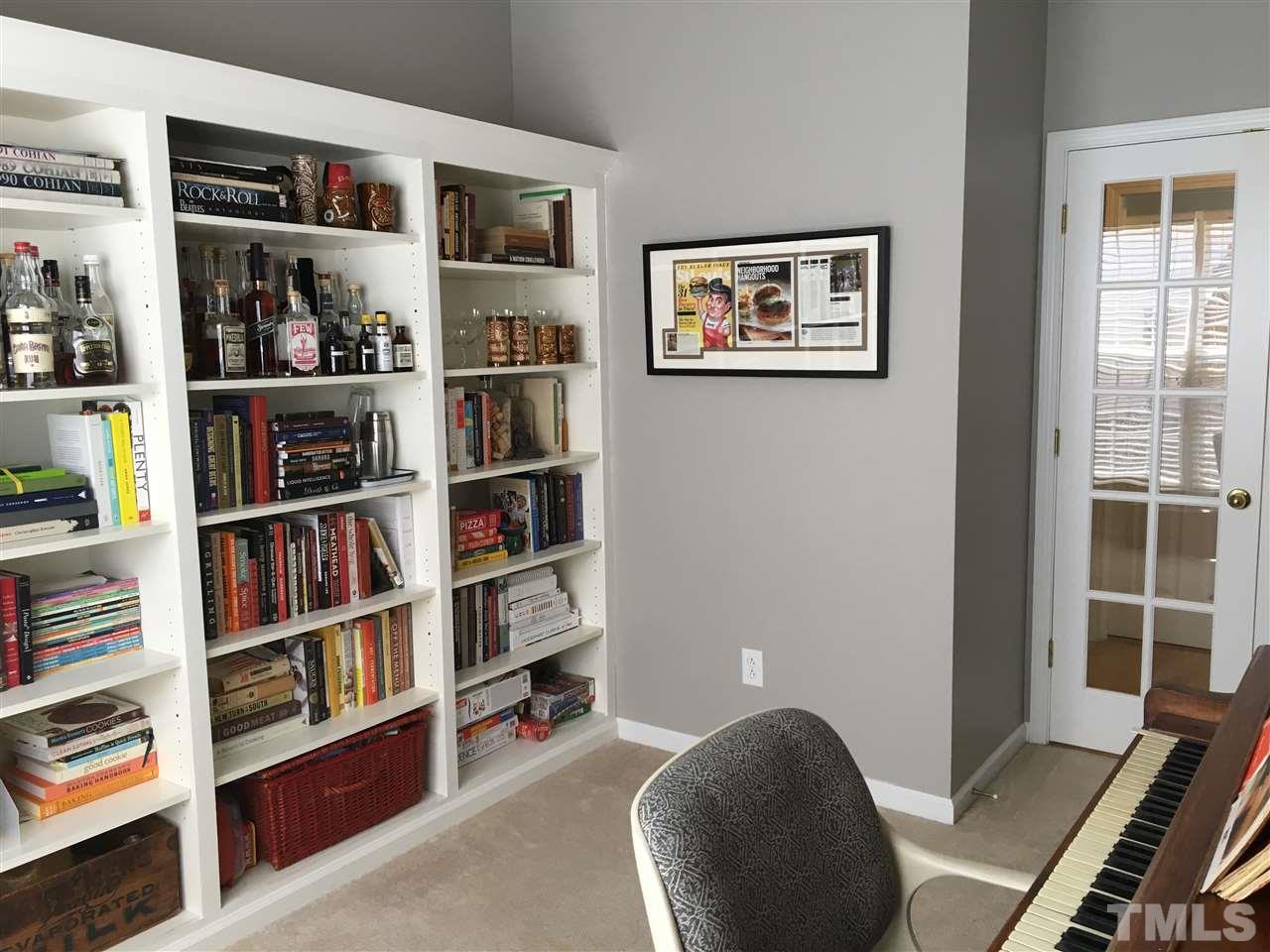 7404 Silver View Lane Raleigh, NC 27613 - Photo 9 of 21 Gallery Image 9