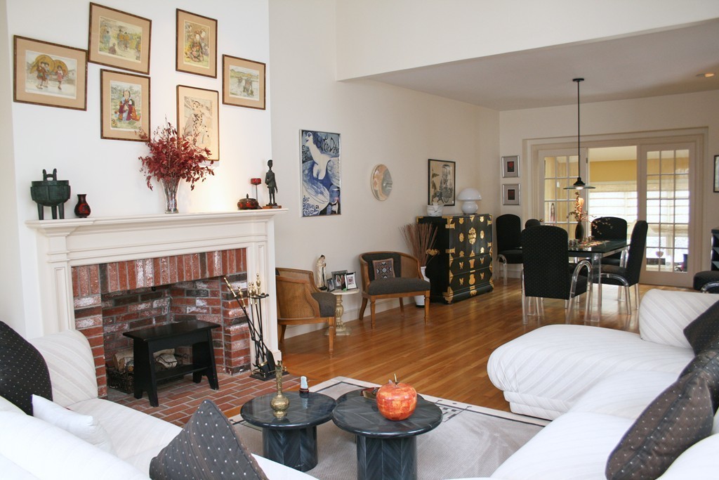 19 Hopewell Farm Road, Unit 19 Natick, MA 01760 - Photo 4 of 20 Gallery Image 4