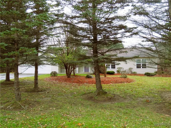 $360,000 | 1657 South Creek Road, Evans, NY 14047