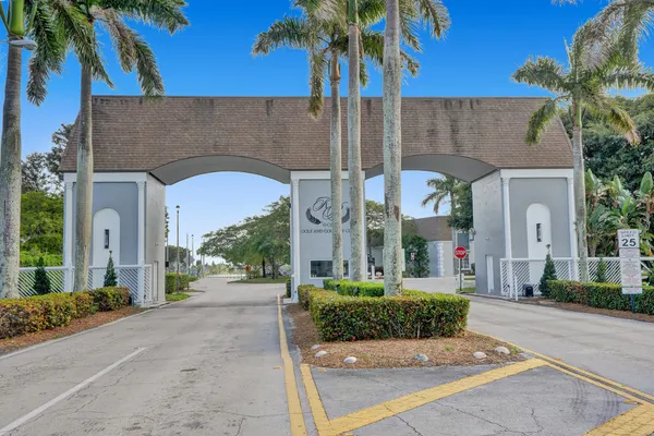 $1,695 | 360 Flanders Drive, Unit H, Delray Beach, FL 33484