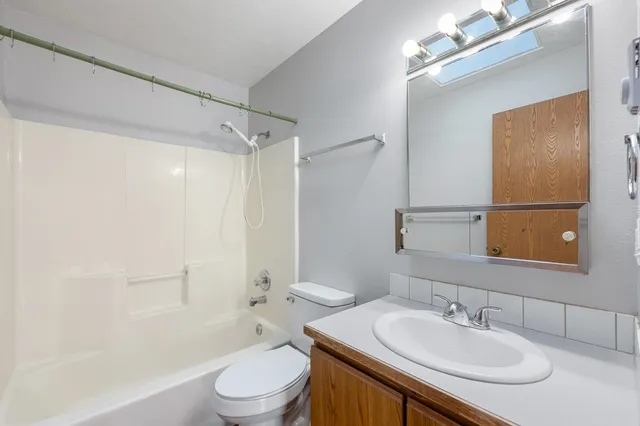 $399,900 | 1020 West Lacrosse Avenue, Unit 1022 W LACROSSE AVE, Spokane, WA 99205