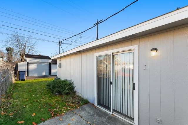 $399,900 | 1020 West Lacrosse Avenue, Unit 1022 W LACROSSE AVE, Spokane, WA 99205