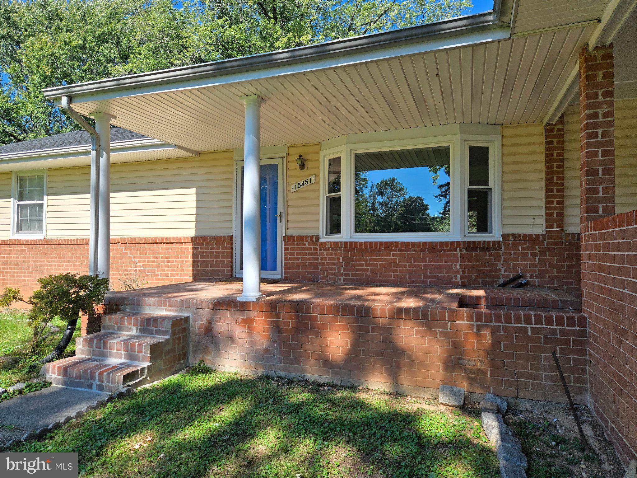 15451 Thompson Road Silver Spring, MD 20905 - Photo 2 of 15 Gallery Image 2
