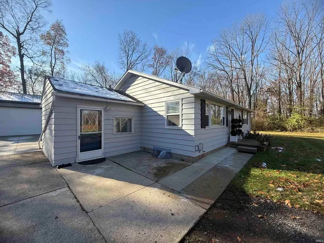 $249,900 | 510 East 700 North, Howe, IN 46746