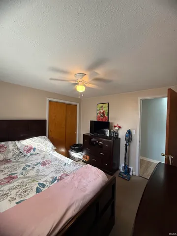 $249,900 | 510 East 700 North, Howe, IN 46746