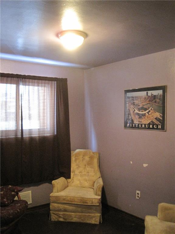5286 McAnulty Road Pittsburgh, PA 15236 - Photo 12 of 15 Gallery Image 12