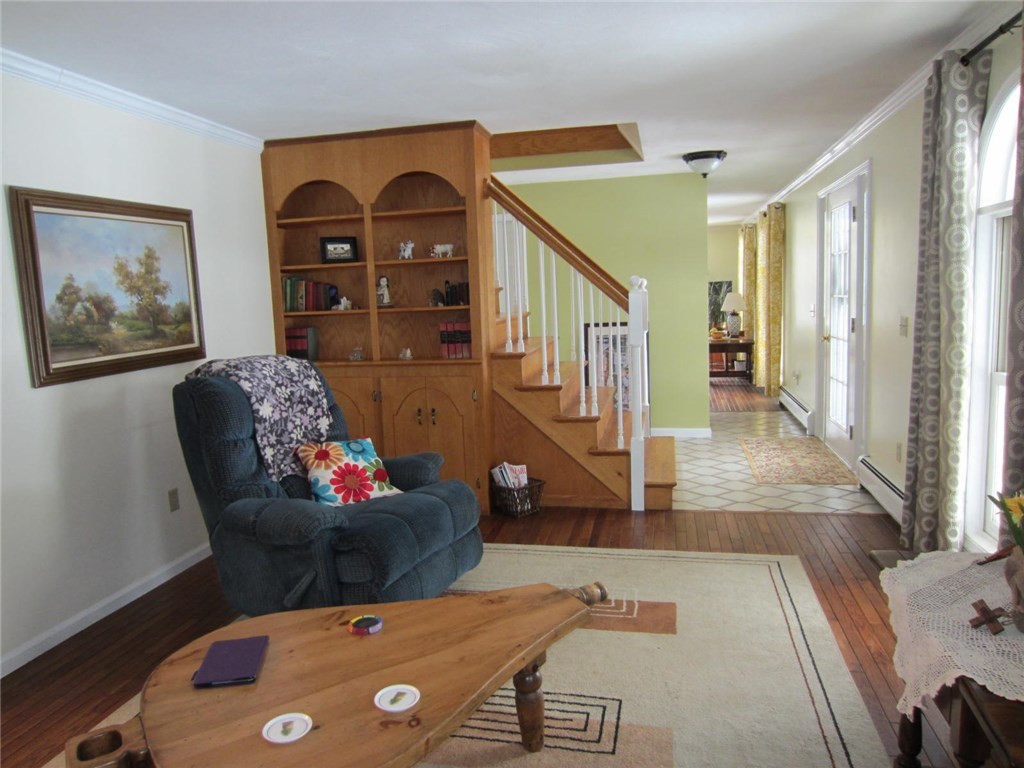 220 John Franklin Road Coventry, RI 02831 - Photo 4 of 40