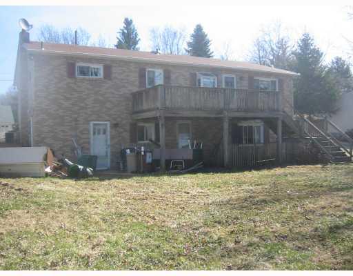 390 Roberts Road Plum, PA 15239 - Photo 2 of 14 Exterior Back.