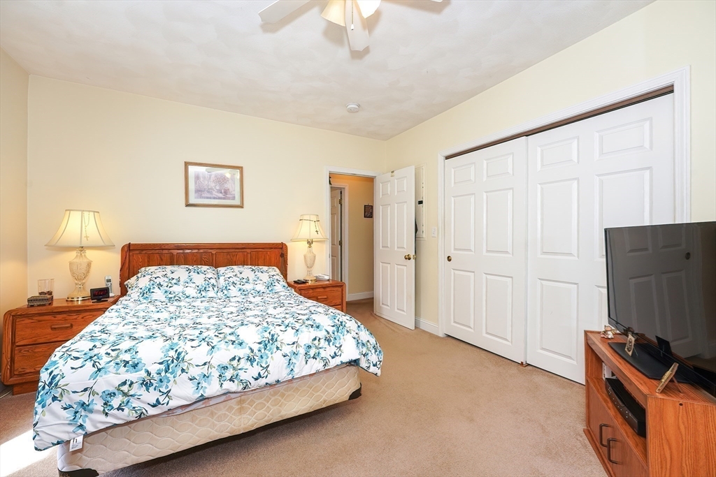 102 Parker Road Wakefield, MA 01880 - Photo 9 of 42 Gallery Image 9