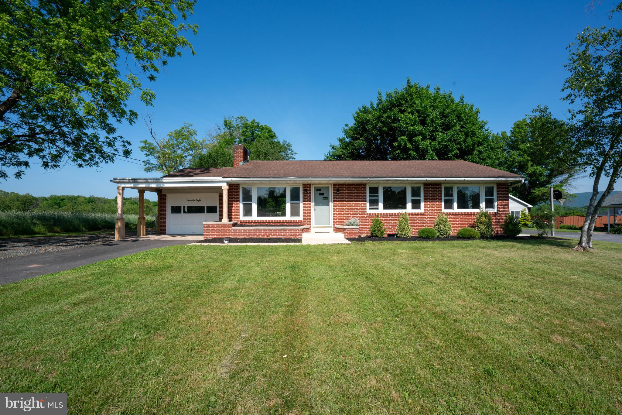 78 Winding Road Boyertown, PA 19512 - Photo 2 of 65 Gallery Image 2
